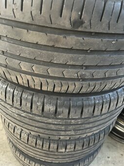 Continental Contipremiumcontact 5 205/55 R16 - 2