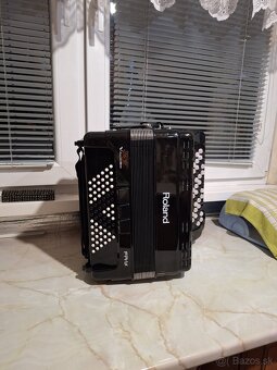 Roland FR-1X chromaticka harmonika - 2