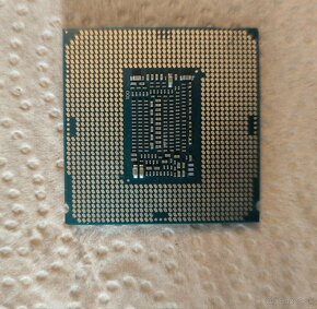 Intel Core i7 8700K - 2