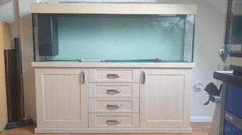 Akvarium + skryna a prislusenstvo - 2