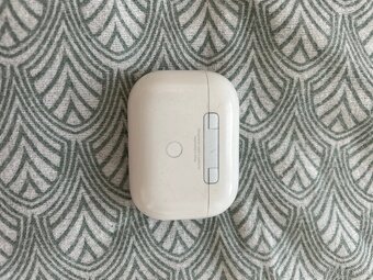 Originál Apple Náhradný Case / Puzdro pre Airpods Pro - 2