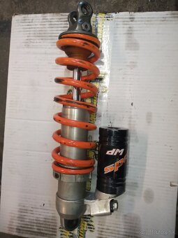 Zadný tlmič na sxf 250 alebo 450 - 2