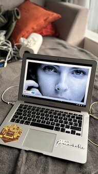 MacBook Air 13" (A1466, 2015) – i5, 8GB RAM, 128GB - 2