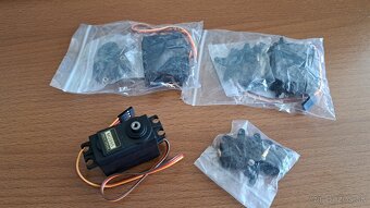 15kg digi serva standardnych rozmerov, kovove prevody - 2