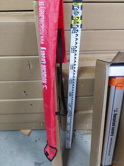 Stativ (trojnozka) a 5m teleskopicka lata k rotacnemu laseru - 2