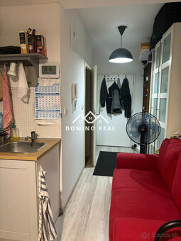 garzónka s balkónom a garážovým státím - 2