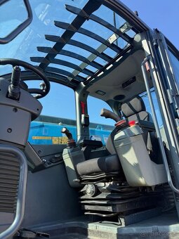 Prenájom teleskopický nakladač Magni 5.30 - 2