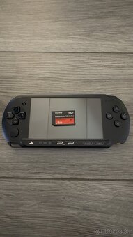 Sony PSP-E1004 - Street - 2