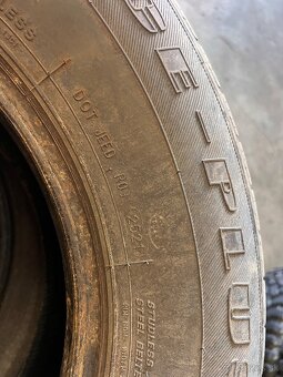 Gumi 235/70R16 - 2