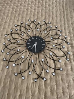 Na predaj nástenné hodiny - 2