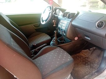 Ford Fiesta - 2