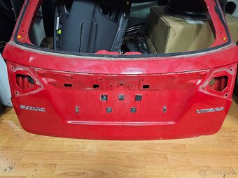 Suzuki Vitara 2015- zadná kapota - 2