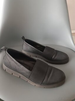 dámske čierne poltopánky - 2