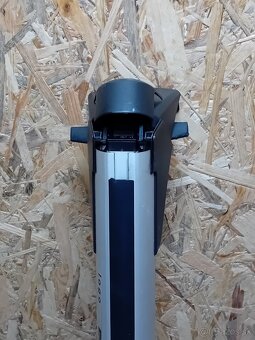 THULE - strešný nosič (lyžiny) - 2