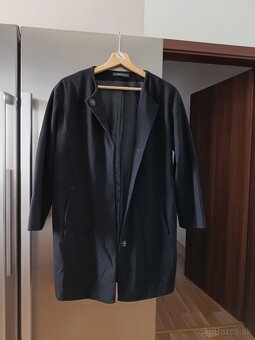 Esprit čierny prechodný kabátik-predĺžené sako S-M - 2