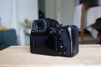 Panasonic LUMIX S5II DC-S5M2 + 20-60mm - 2