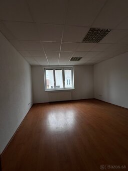 ⚠️Priestor vhodný na služby v centre Zvolena⚠️ - 2