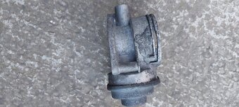 Pierburg 038128063G skrtiaca klapka 1.9 a 2.0 tdi / crd - 2