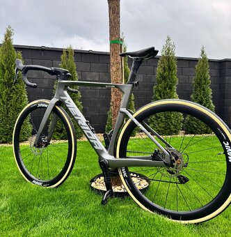 Predam Merida Reacto 4000 na karbonovych kolesach - 2