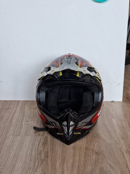 Prilba helma na štvorkolku hecht moto - 2