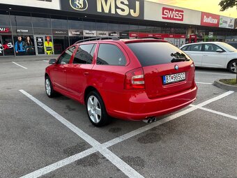 Škoda octavia 2 2.0TDI 4x4 RS-line - 2