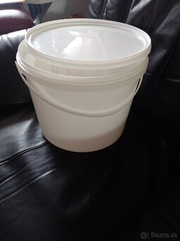 Vedro s viečkom 10l. - 2