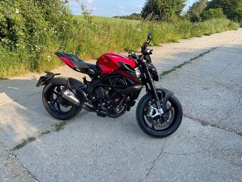 MV Agusta Brutale 800 - 2