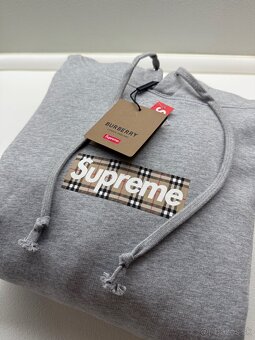 Supreme x Burberry Box Logo Hoodie Grey - 2