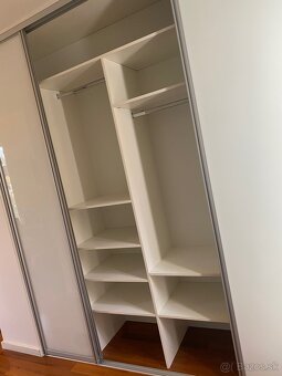 Šatníková skriňa - 2