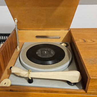 Tesla gramoradio Opereta - 2