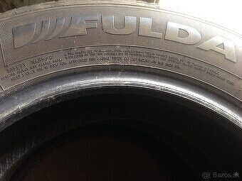 Predám zimné gumi r16 215/60 6/7mm - 2