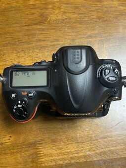 Nikon D4 - 2