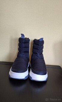 PREŠÍVANÁ ŠPORTOVÁ ČLENKOVÁ OBUV ZARA, veľ 30 - 2