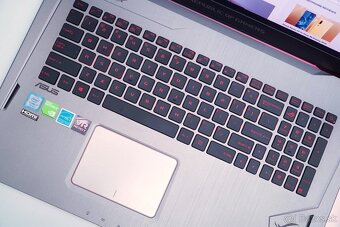 Predám notebook ASUS – Strix GL702VM (i7 / GTX 1060) - 2