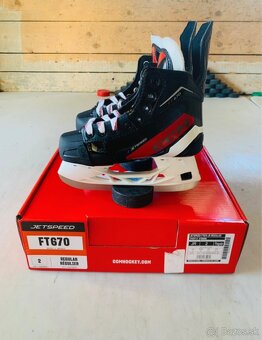 Predám korčule CCM Jetspeed FT670 JR - 2