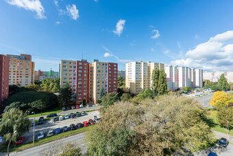 PRENÁJOM – veľký 3 iz byt v Petržalke - 2