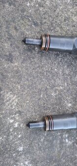 038130073AL  Vstrekovače 1.9TDI 96kW , 110kW - 2