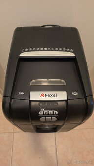 Skartovač REXEL Auto+ 250X - 2