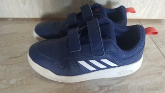 Adidas 32 - 2