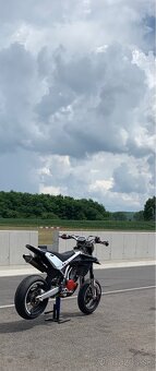 Husqvarna SMR 450 supermoto 2010 - 2