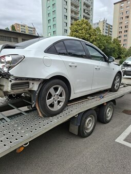 Rozpredám Chevrolet Cruze 1.6 91kw A16XER 2011 - 2