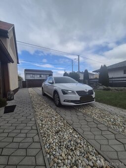 Škoda Superb Combi 2.0 TDI 140 kW - 2