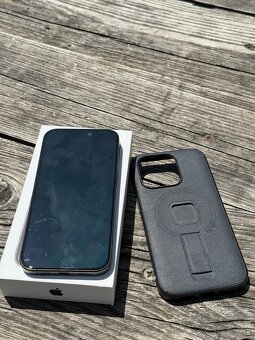 Predam rocny apple iphone 15 pro 128gb black titanium - 2
