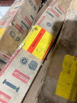 prodám trny iso 40 (sada) nové nepoužité cena za komplet, - 2