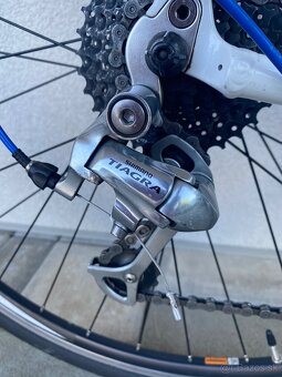 Predam cestny bicykel Trek - 2