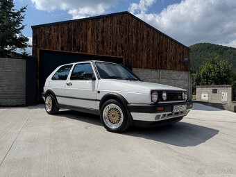 Volkswagen Golf Mk2 GTI - 2