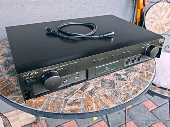 TECHNICS SU-C909U high-end preamplifier - 2