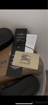 Burberry šľapky 45 - 2
