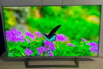 SMART TV Sony Bravia KDL-43WD757-108cm - 2