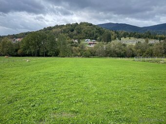 Pozemok s výhľadom na panorámu nízkych Tatier - 2
